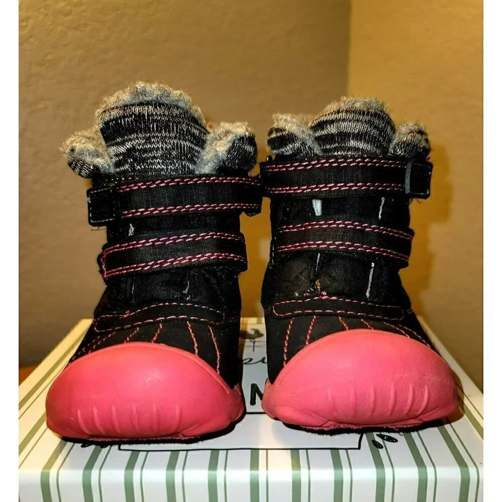 Child of Mine Quilted Winter Boots with faux fur Size 4